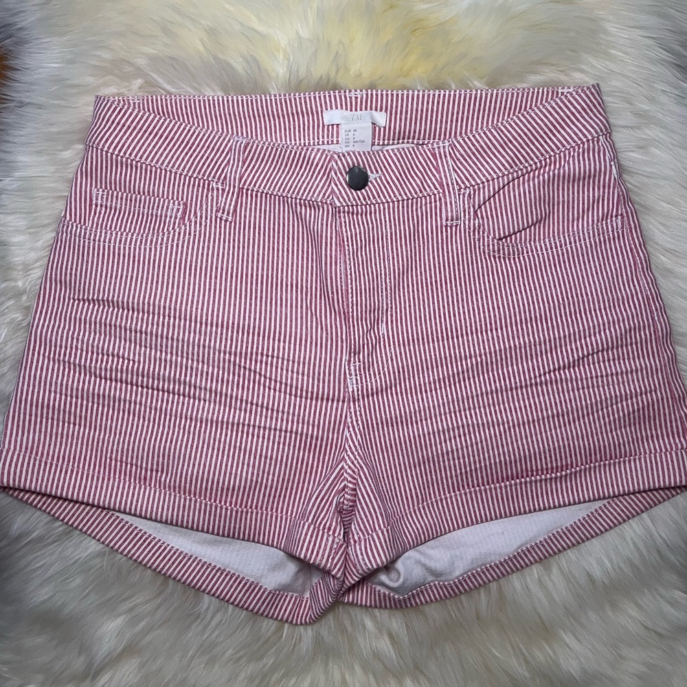 H&M Red and White Pinstripe High Waisted Shorts Size 6